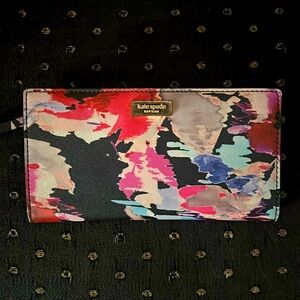 Kate Spade Wallet Laurel Way Blury Florl